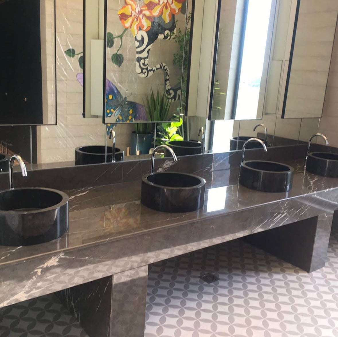 Мраморна мивка Nero - 40 см