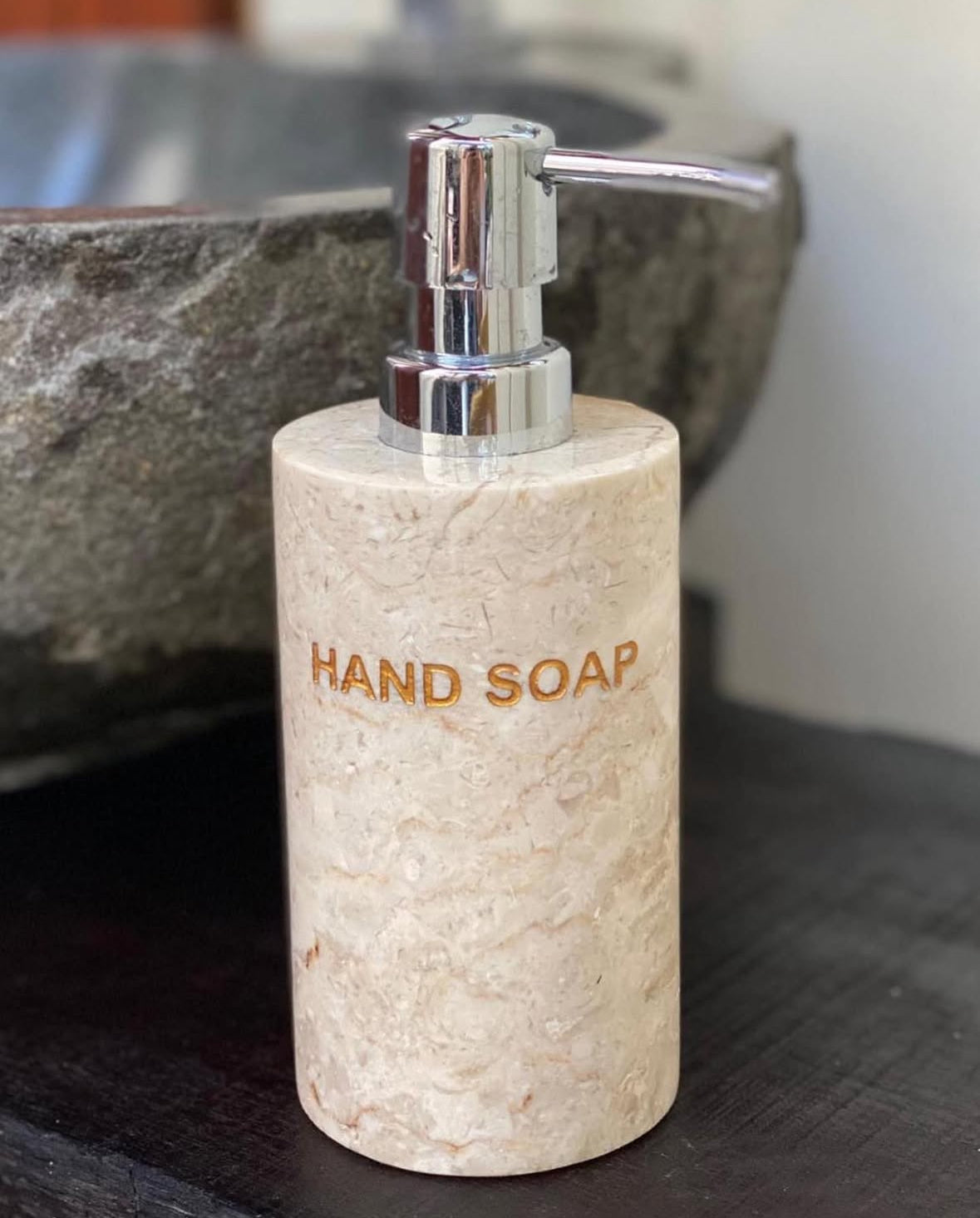 Мраморен дозатор Cream